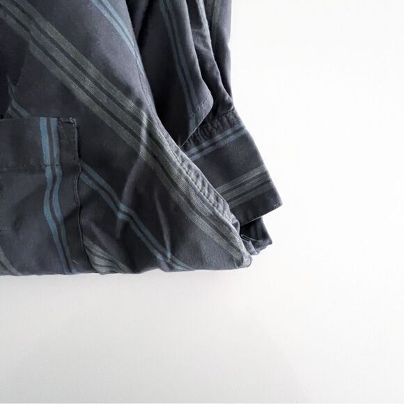 Quiksilver Shirt Striped Gray Blue Button Up Men's M - Picture 6 of 11